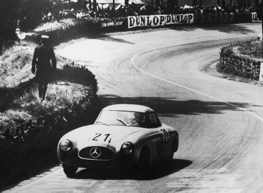  Mercedes-Benz 300 SL 1952 года  (фото 18 из 39)